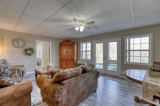 228 Brookhaven Drive Property Photo 5