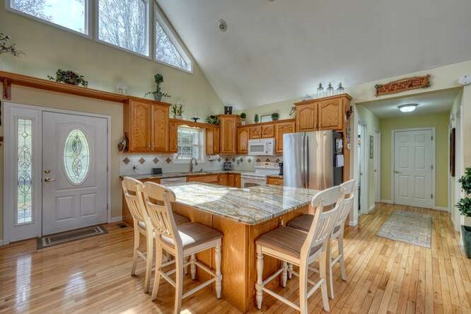 228 Brookhaven Drive Property Photo 12