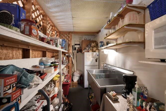50 Pappys Plaza Property Photo 25