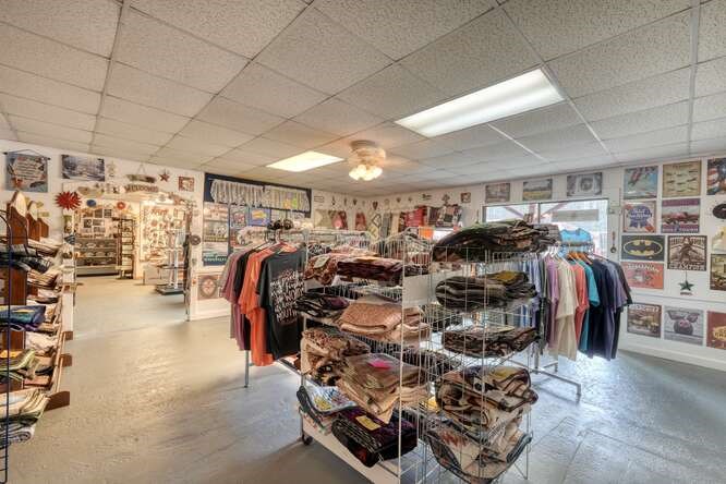 50 Pappys Plaza Property Photo 34