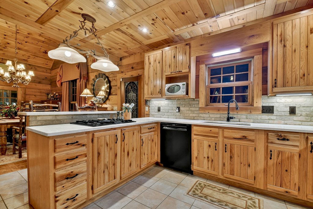 266 River Road Property Photo 14