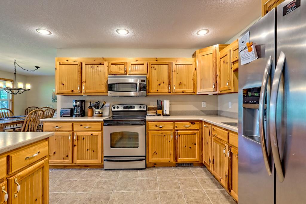 3556 River Front Lane Property Photo 7