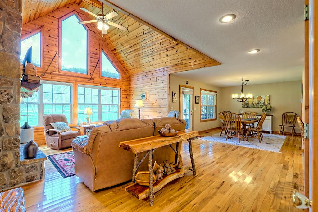 3556 River Front Lane Property Photo 11