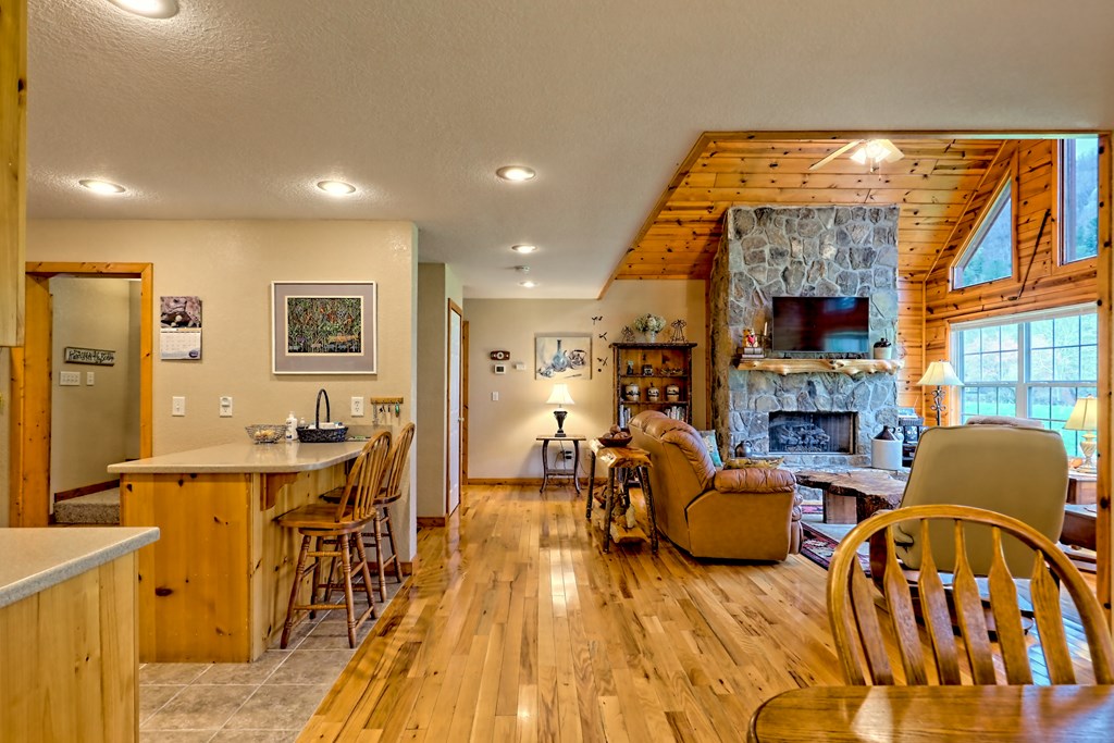 3556 River Front Lane Property Photo 15