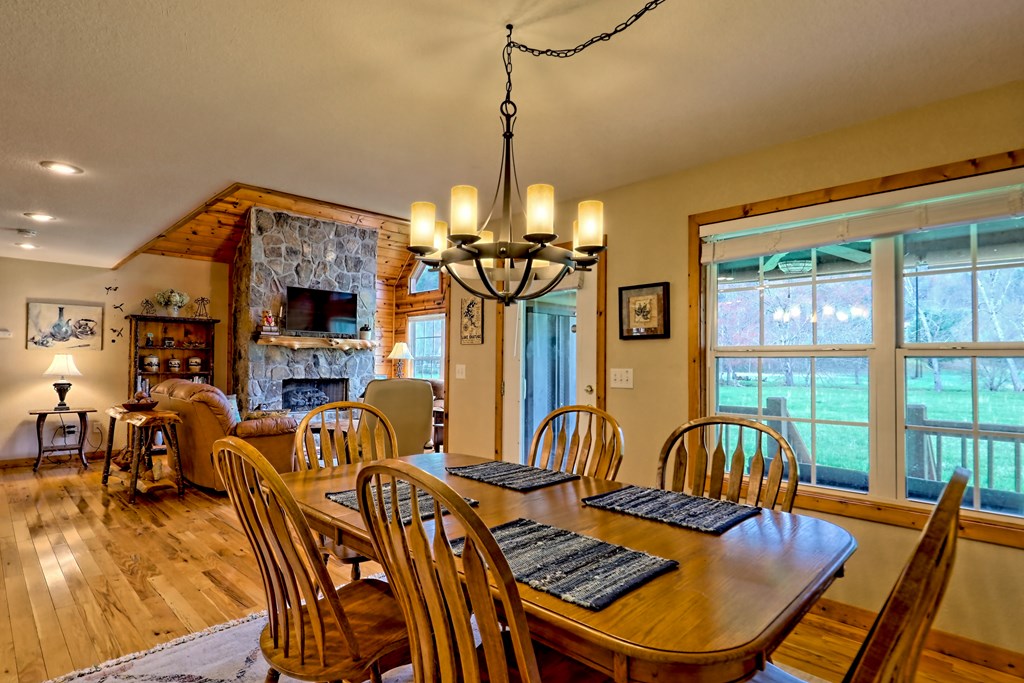 3556 River Front Lane Property Photo 17
