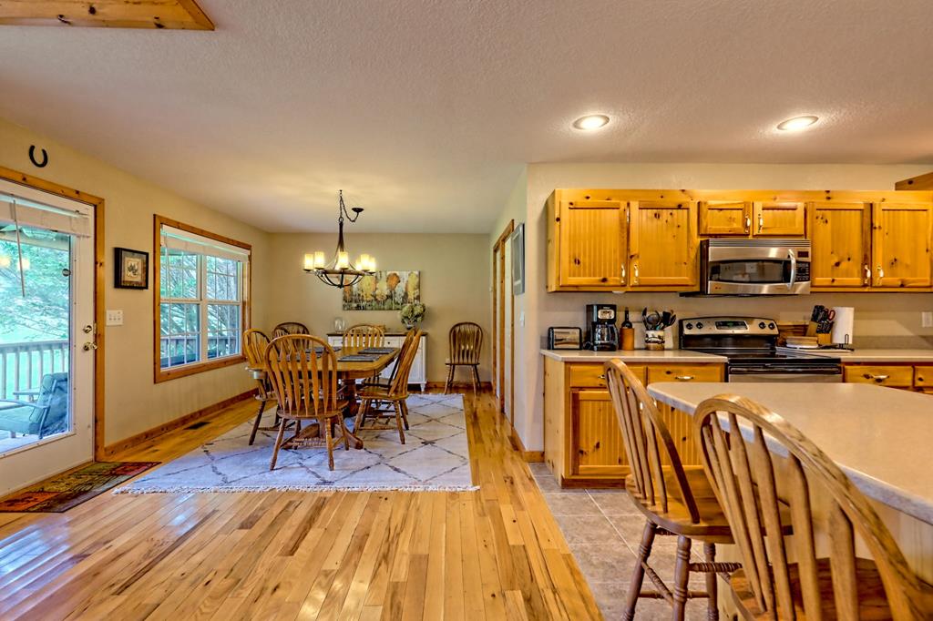 3556 River Front Lane Property Photo 18