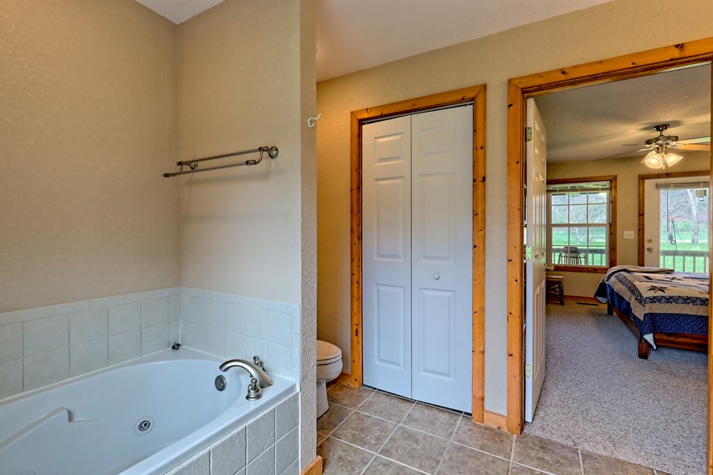 3556 River Front Lane Property Photo 32