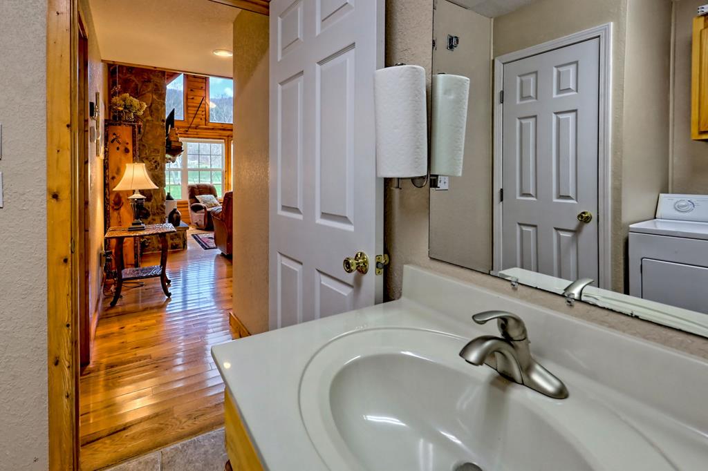 3556 River Front Lane Property Photo 42