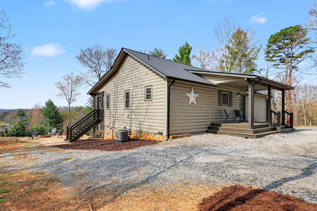 720 Meadow Brook Trail Property Photo 3