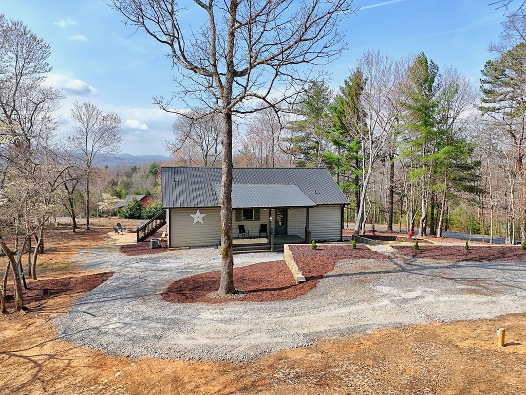 720 Meadow Brook Trail Property Photo 4