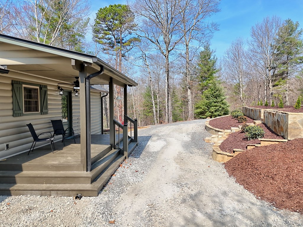 720 Meadow Brook Trail Property Photo 6