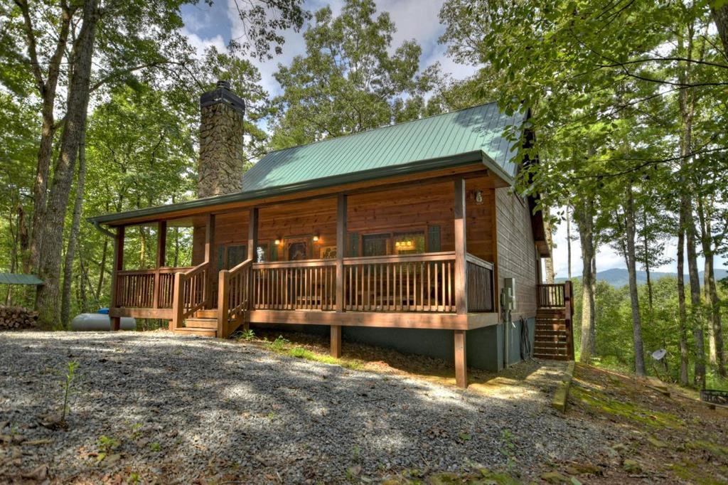587 Candy Lane Property Photo 2