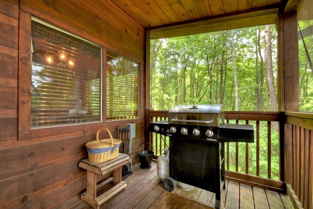 587 Candy Lane Property Photo 27