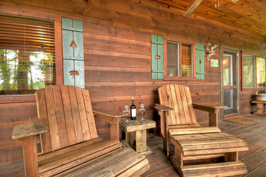 587 Candy Lane Property Photo 29