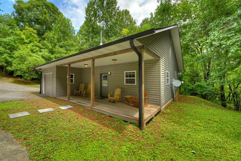 365 Ruby Lane Property Photo 1
