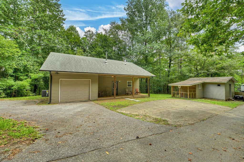 365 Ruby Lane Property Photo 4