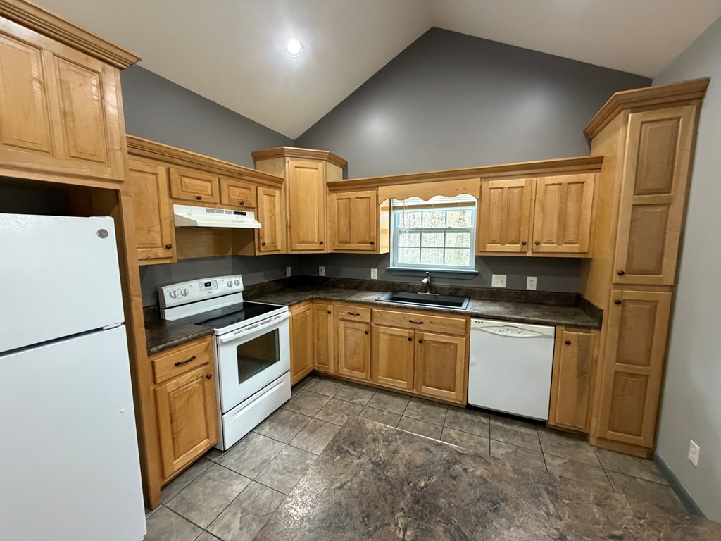 365 Ruby Lane Property Photo 5