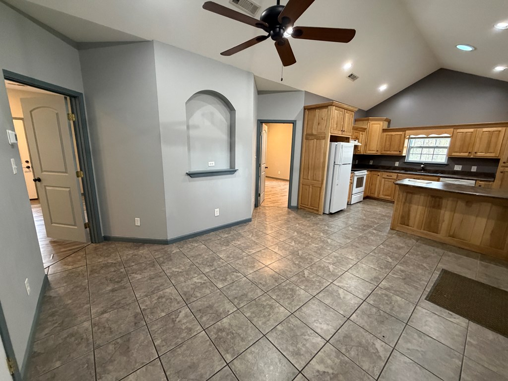 365 Ruby Lane Property Photo 16