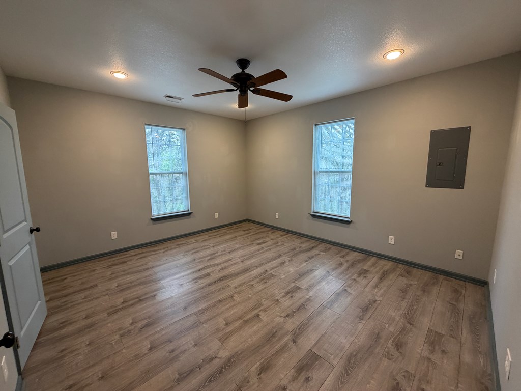 365 Ruby Lane Property Photo 17