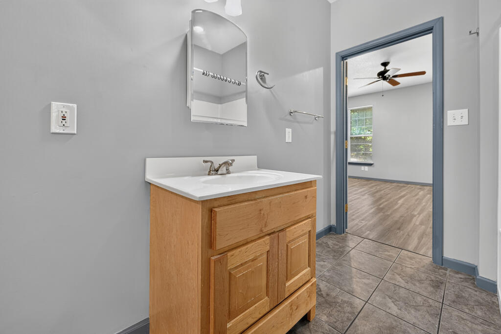 365 Ruby Lane Property Photo 53