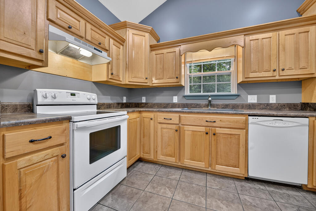 365 Ruby Lane Property Photo 54