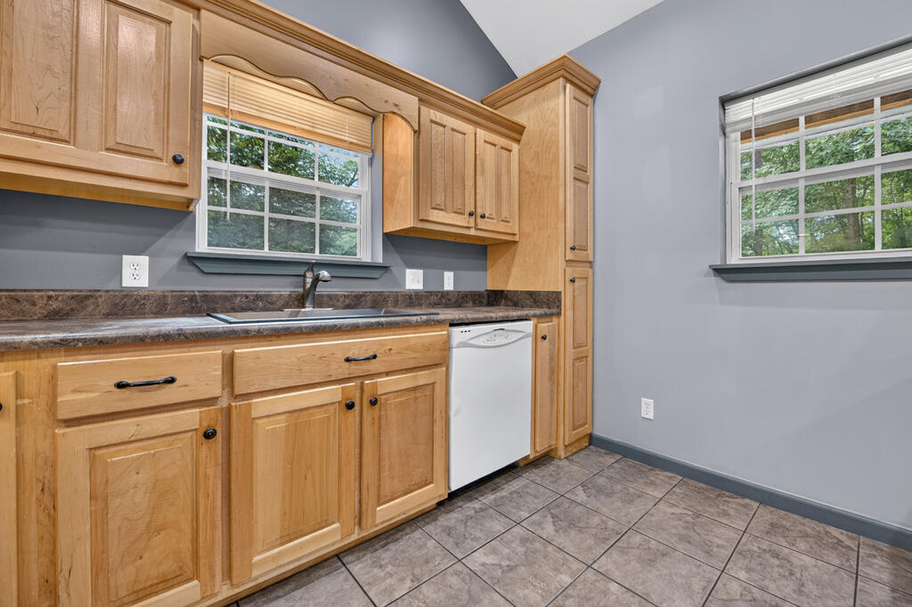 365 Ruby Lane Property Photo 68