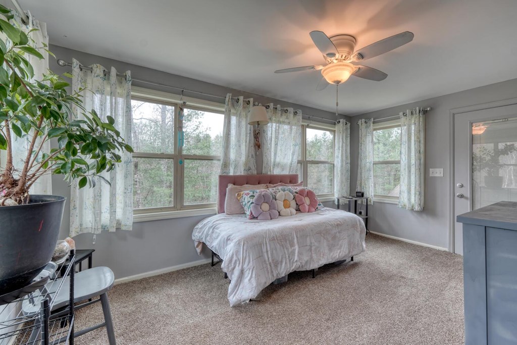 109 Hefner Road Property Photo 15