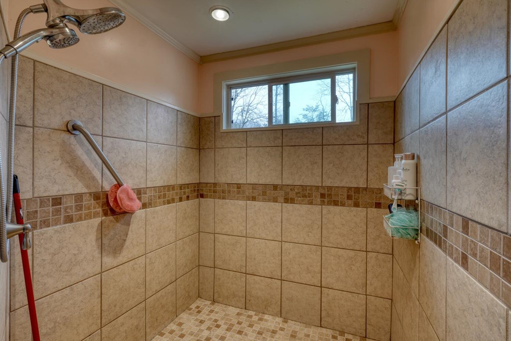 109 Hefner Road Property Photo 22