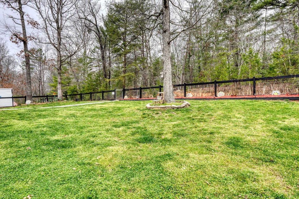 109 Hefner Road Property Photo 44