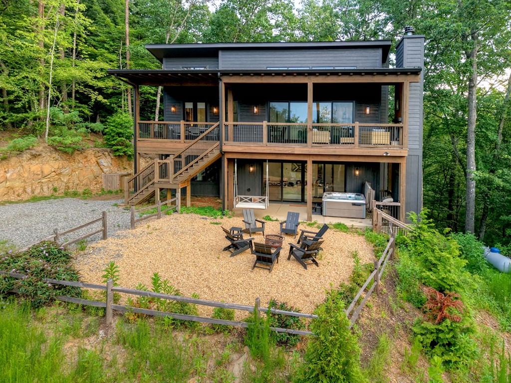 351 South Dream Catcher Property Photo 4