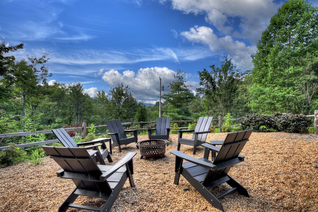 351 South Dream Catcher Property Photo 46
