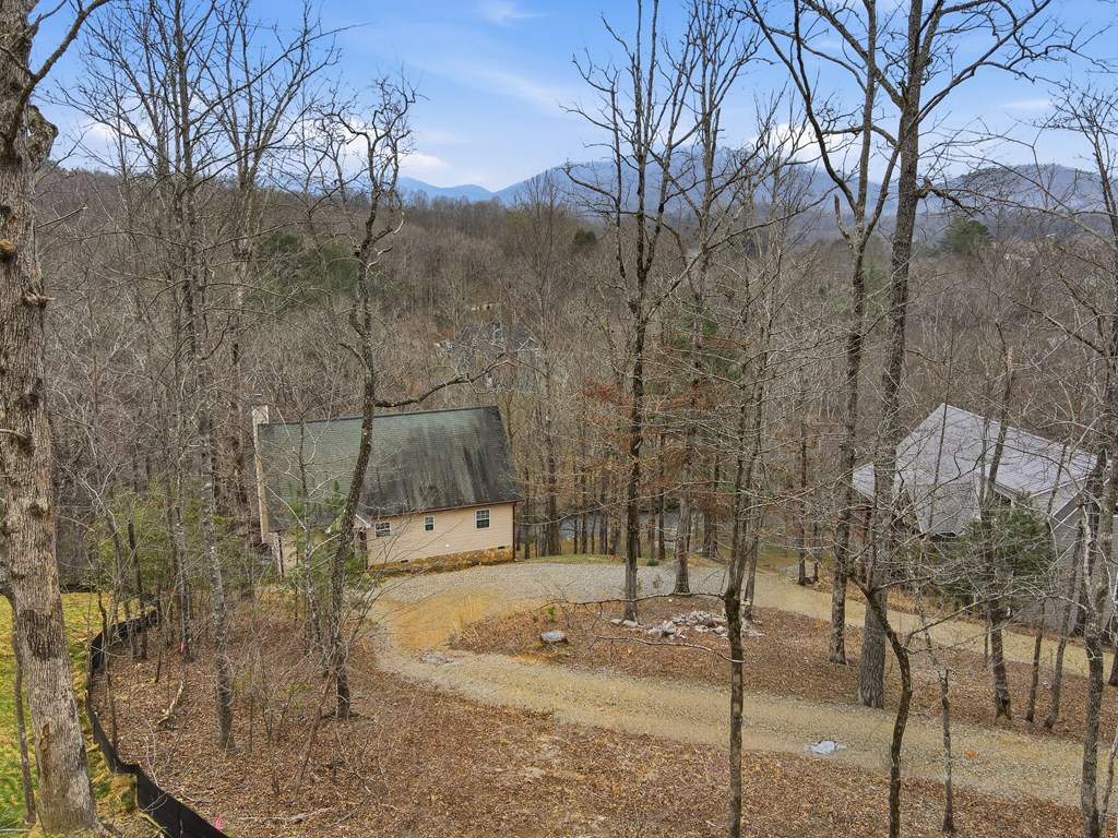 1914 Creekstone Lane Property Photo 7