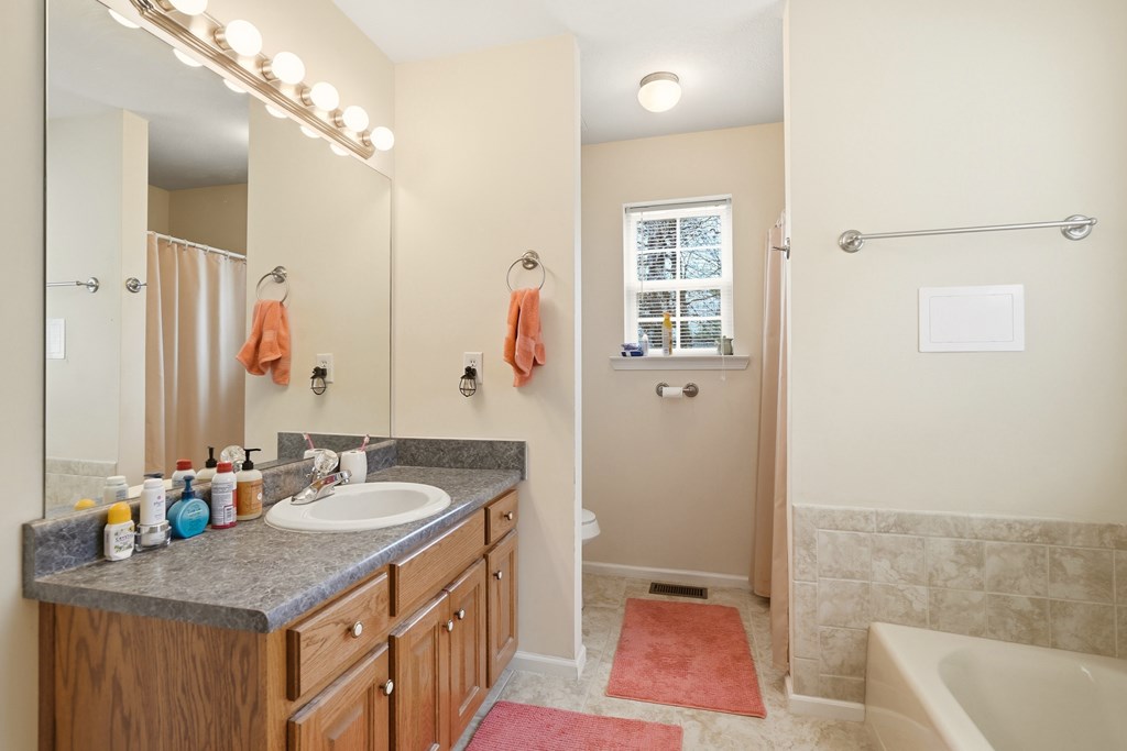 1914 Creekstone Lane Property Photo 25