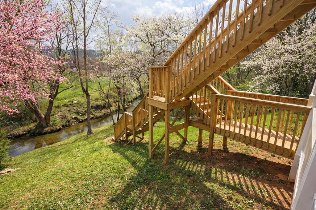 70 Jamie Lane Property Photo 14