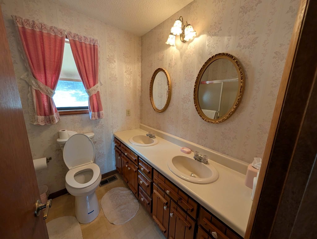 70 Jamie Lane Property Photo 33