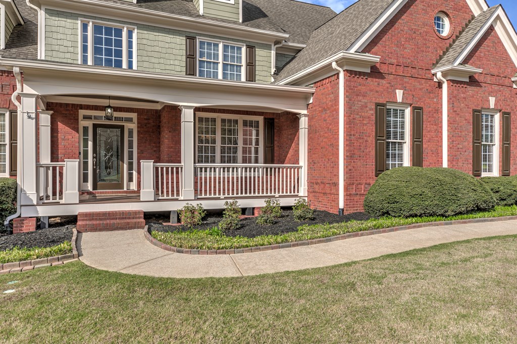 210 Golf Crest Drive Property Photo 6