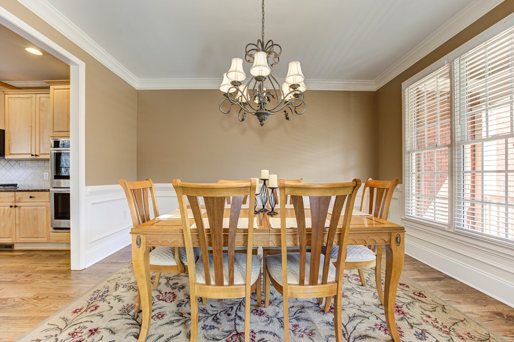 210 Golf Crest Drive Property Photo 14