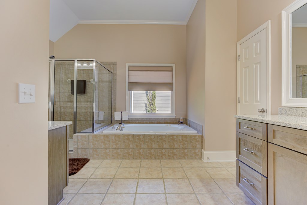 210 Golf Crest Drive Property Photo 45