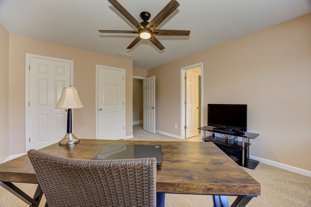 210 Golf Crest Drive Property Photo 52