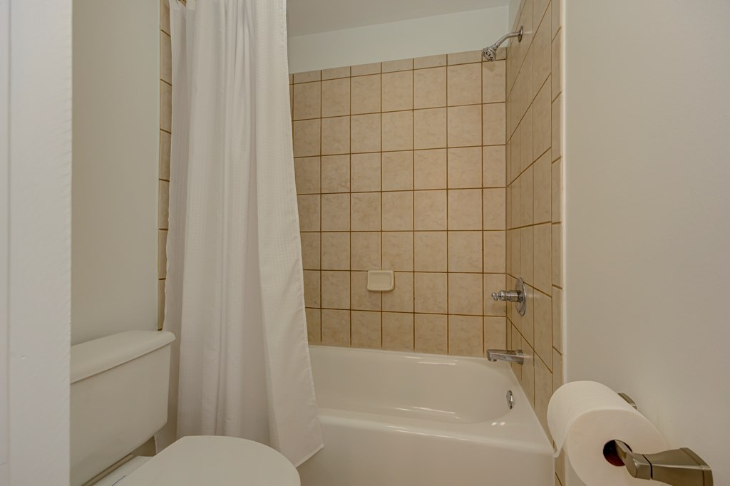 210 Golf Crest Drive Property Photo 54