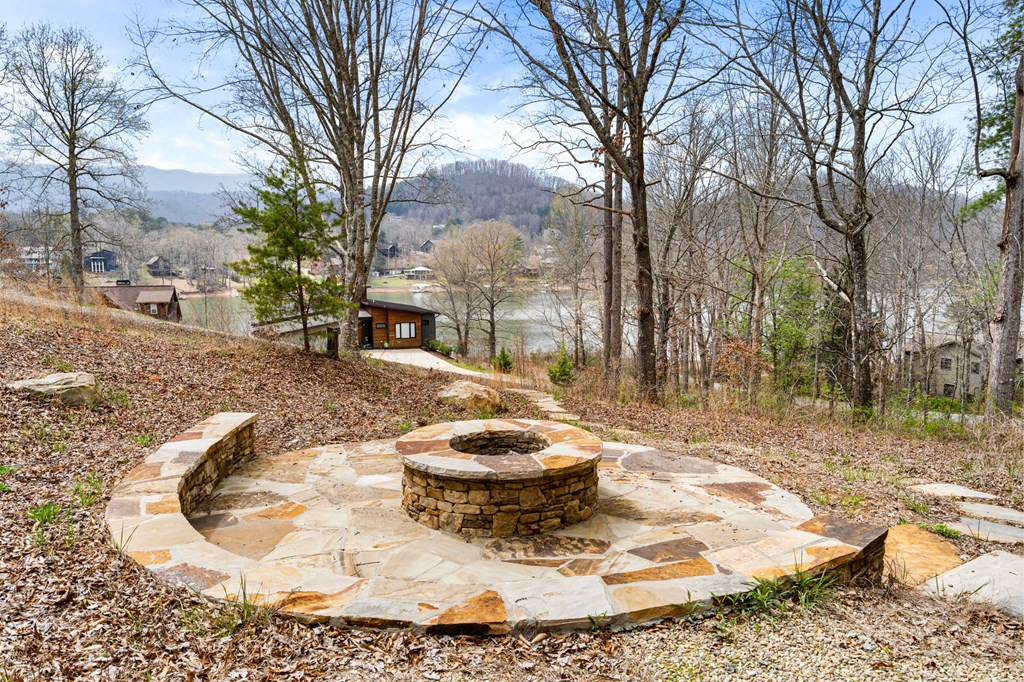 23 Lake Trail W Property Photo 66