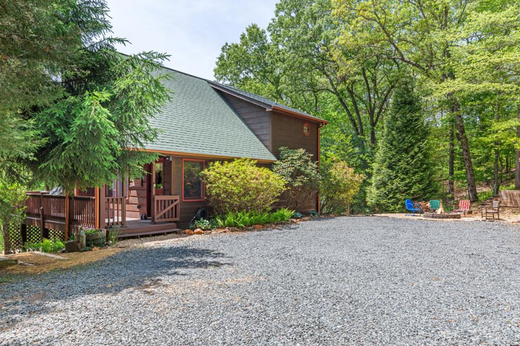 1204 Brookhaven Lane Property Photo 1