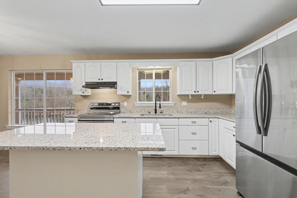 97 Kilmoore Lane Property Photo 13