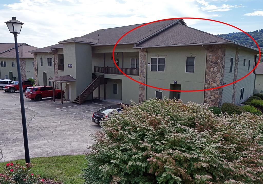 1724-H Watercrest Way Property Photo 1