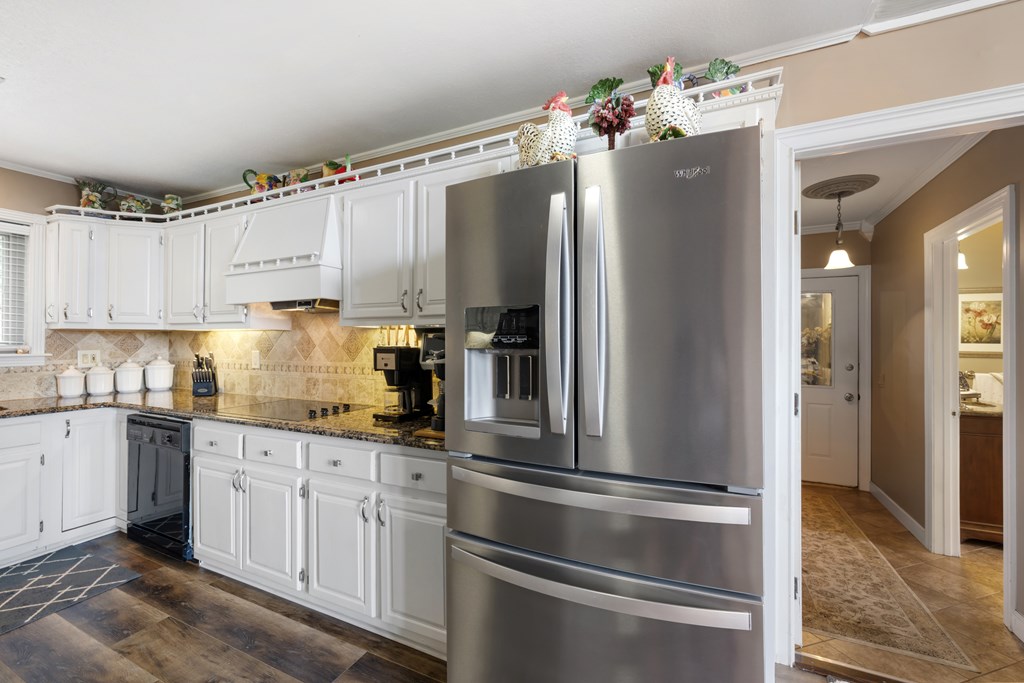 1396 Deerfield Road Property Photo 16