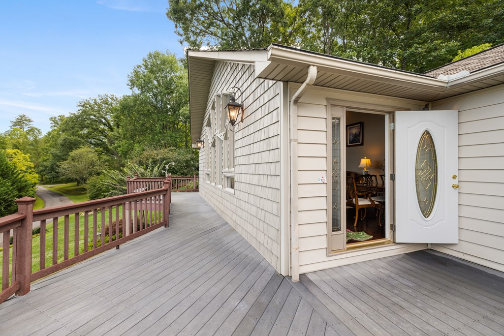 1396 Deerfield Road Property Photo 27