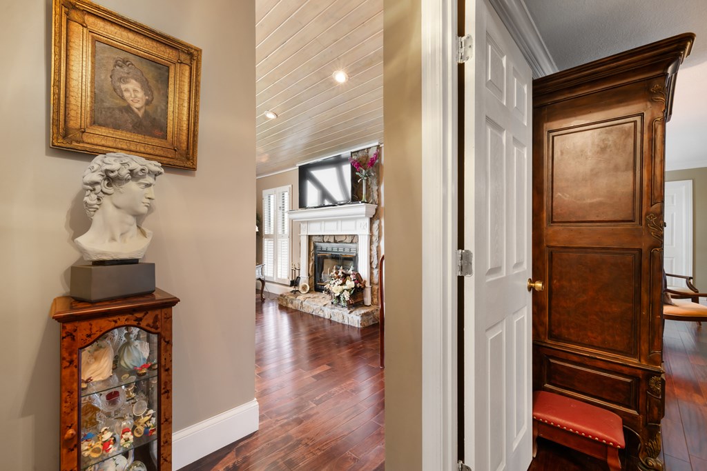 1396 Deerfield Road Property Photo 30