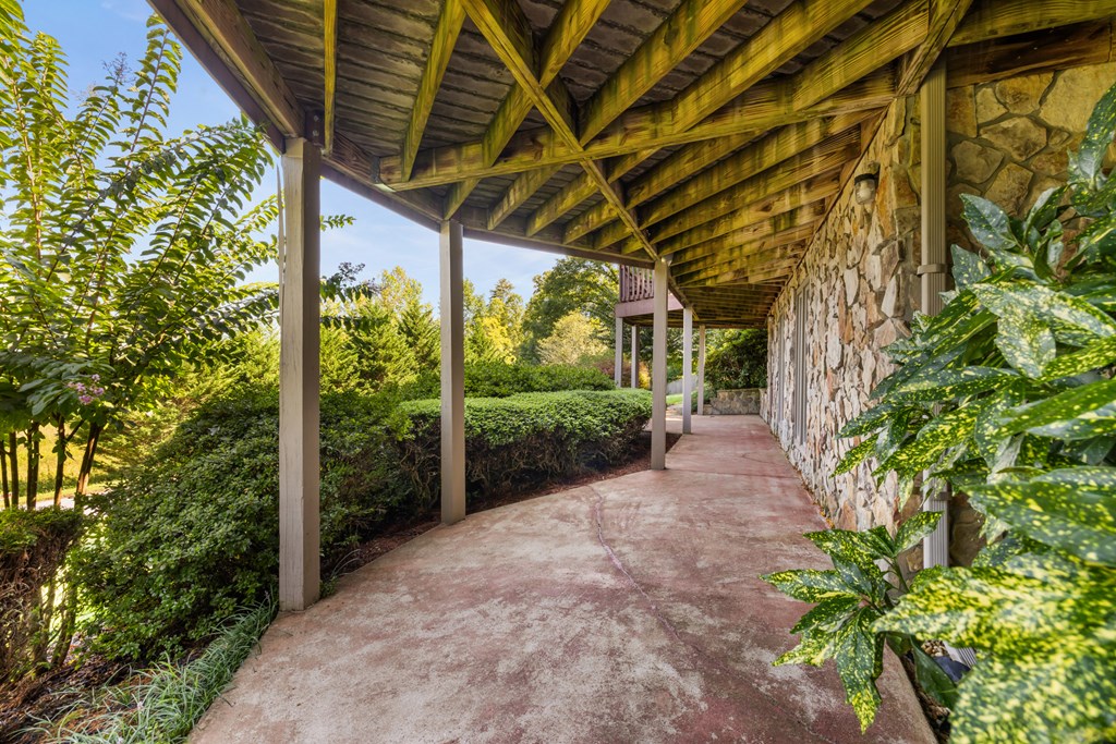 1396 Deerfield Road Property Photo 47