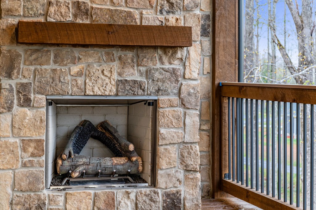 79 Winding Ridge Property Photo 8