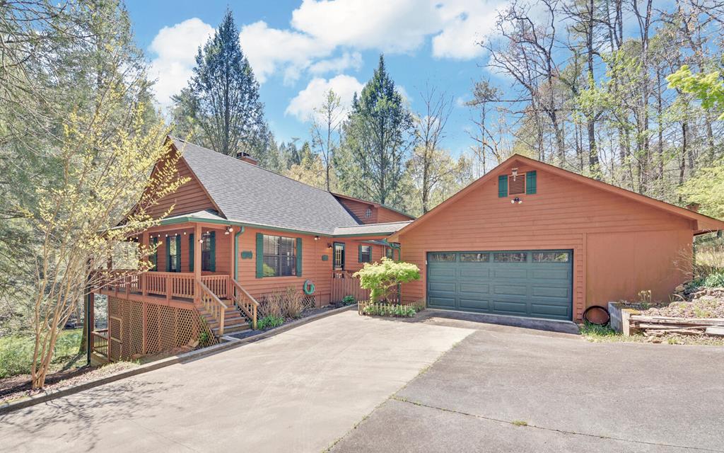 380 Bear Foot Drive Property Photo 1